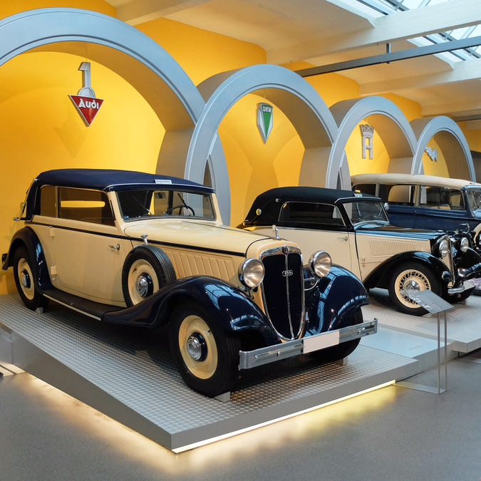 Ausstellung historischer Autos im Museum | © TMGS Wolfgang Gaertner
