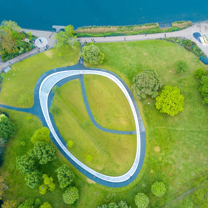 Aerial view of the princess Diana memorial from above. View on the Hyde park in London. | © Shutterstock 664238269