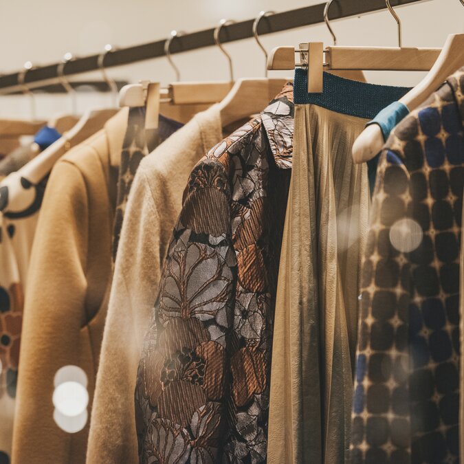 Vêtements pour femmes - collection automne-hiver | © Shutterstock 521350144